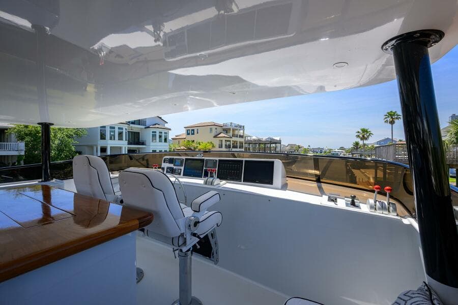 1997 Broward 108 Raised Pilothouse