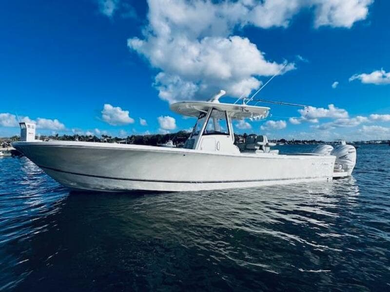 2021 Regulator 34