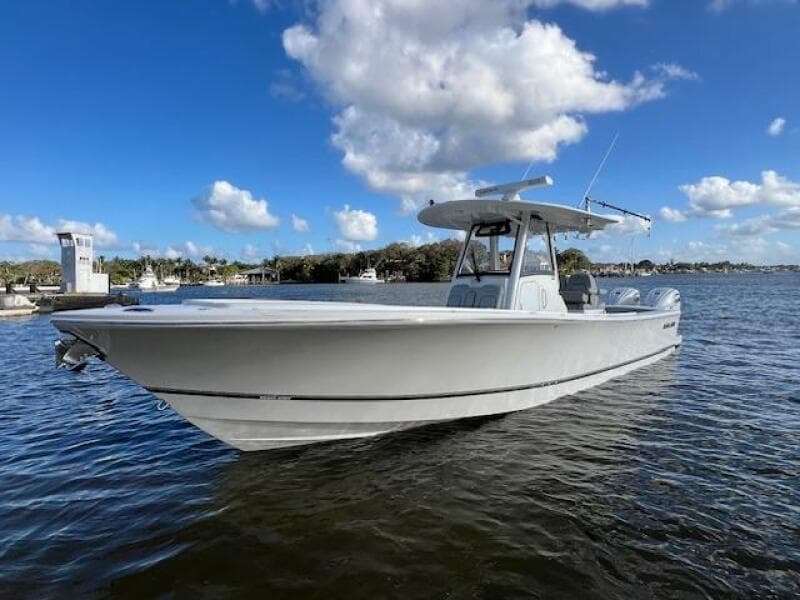 2021 Regulator 34
