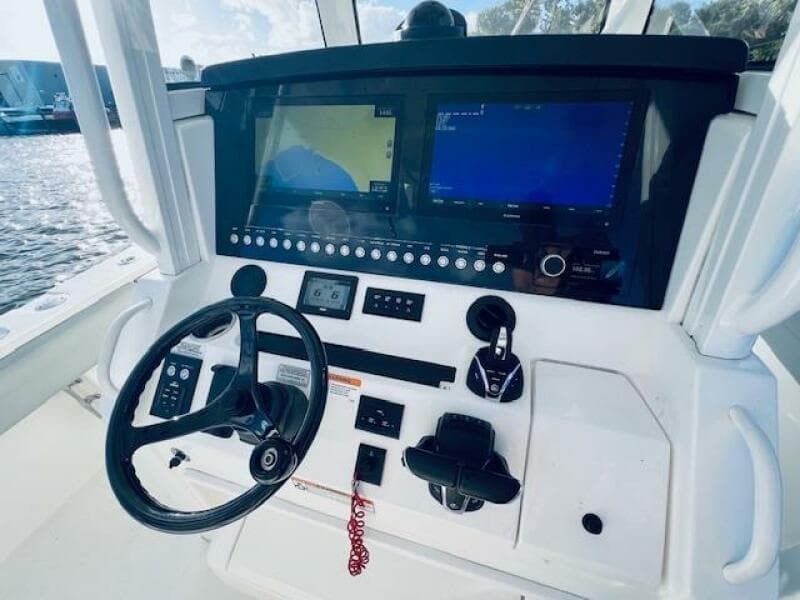 2021 Regulator 34