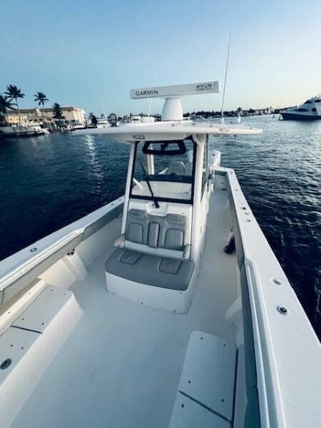 2021 Regulator 34