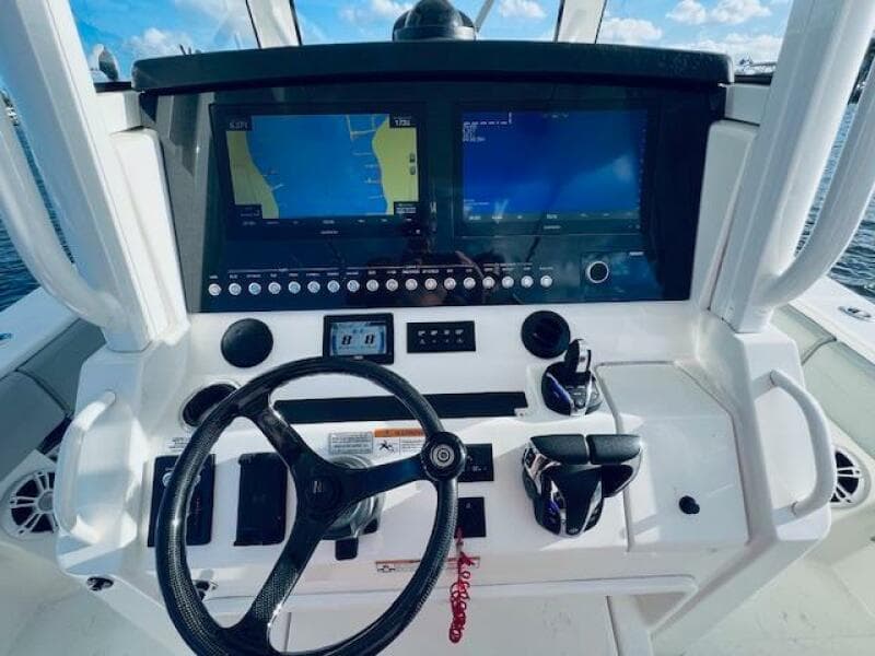 2021 Regulator 34