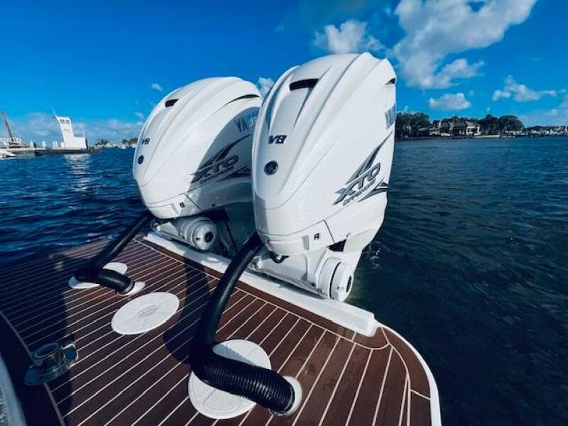 2021 Regulator 34
