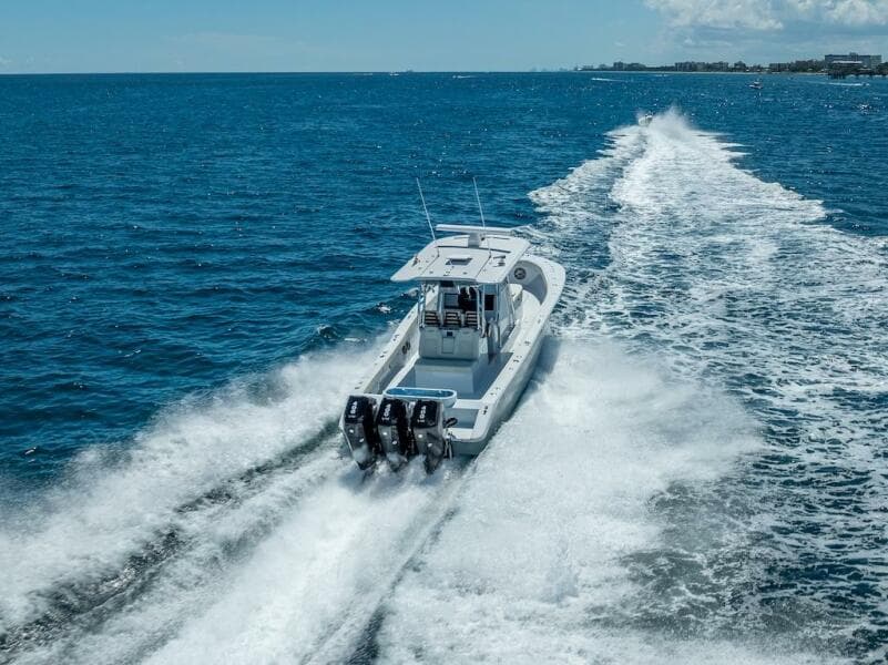 2025 Billfish 39 Center Console w/Tower