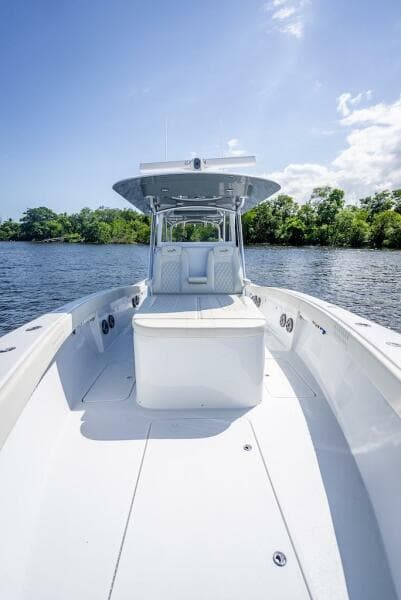 2025 Billfish 39 Center Console w/Tower