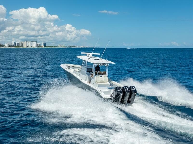2025 Billfish 39 Center Console w/Tower
