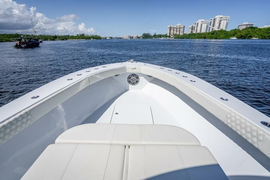 2025 Billfish 39 Center Console w/Tower