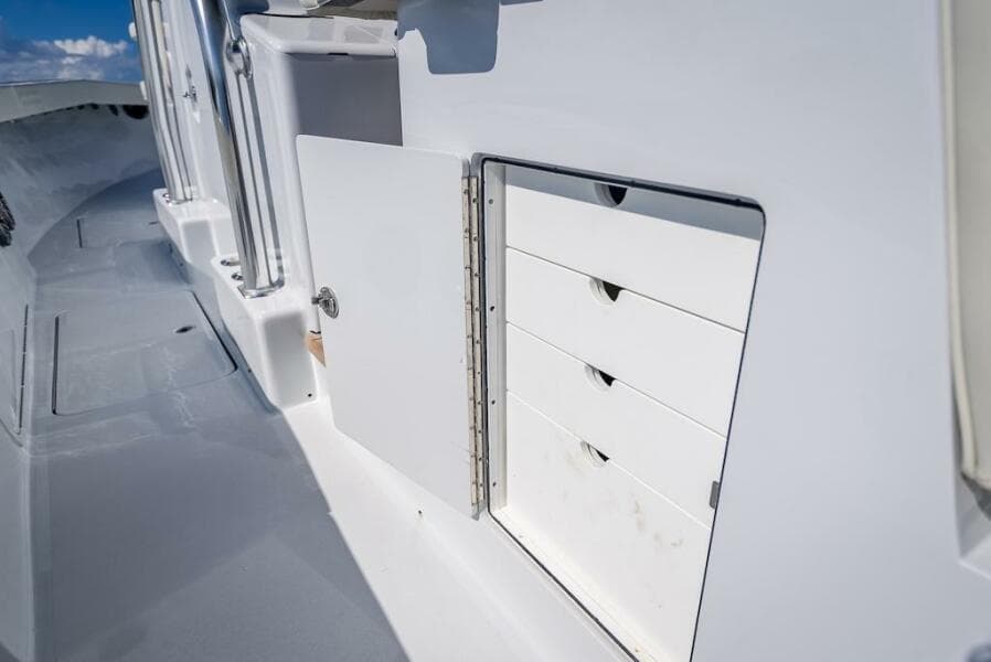 2025 Billfish 39 Center Console w/Tower