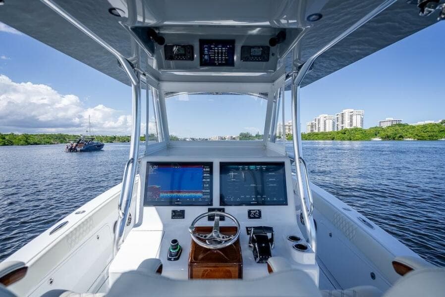 2025 Billfish 39 Center Console w/Tower