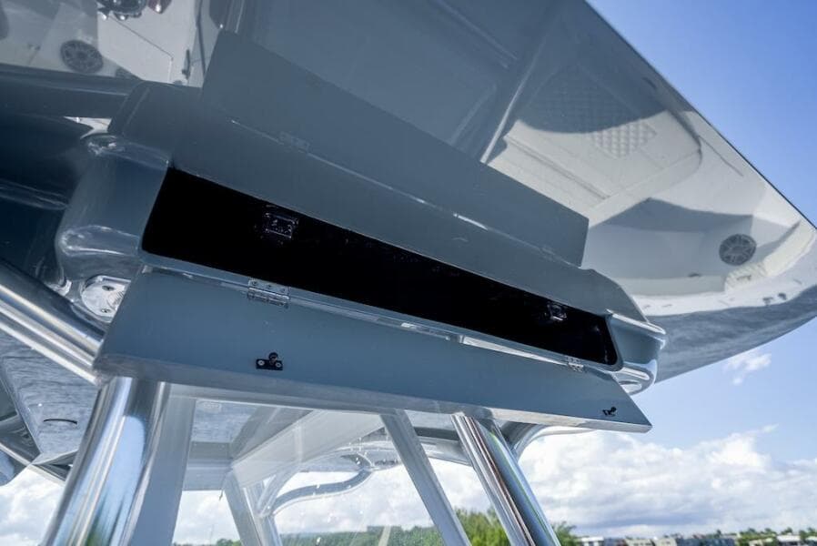 2025 Billfish 39 Center Console w/Tower