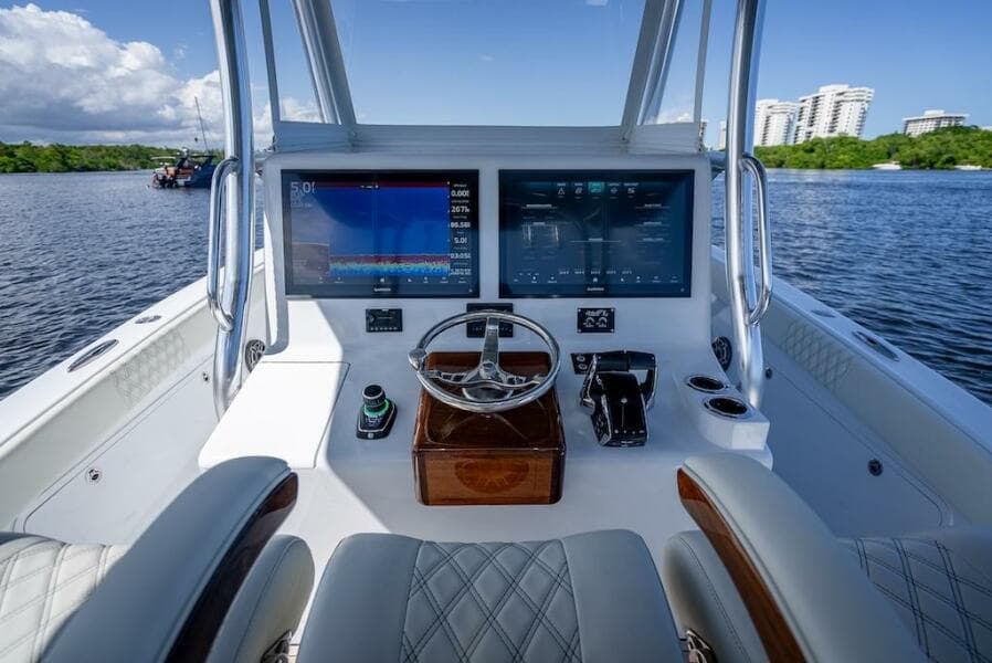 2025 Billfish 39 Center Console w/Tower