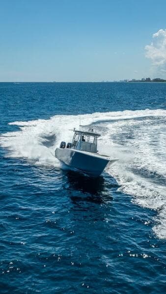 2025 Billfish 39 Center Console w/Tower