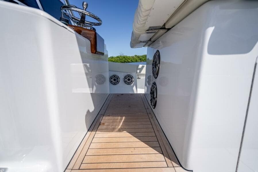 2025 Billfish 39 Center Console w/Tower