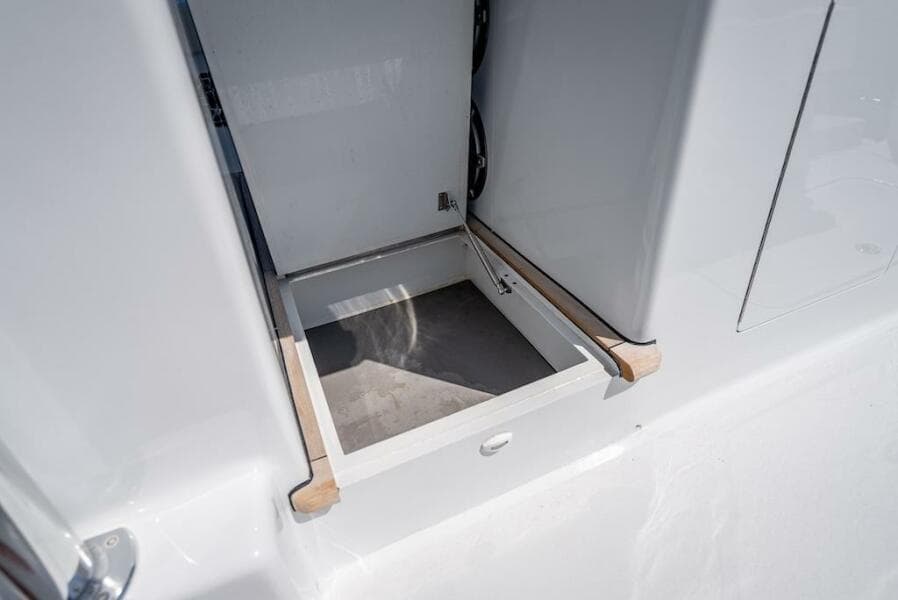 2025 Billfish 39 Center Console w/Tower