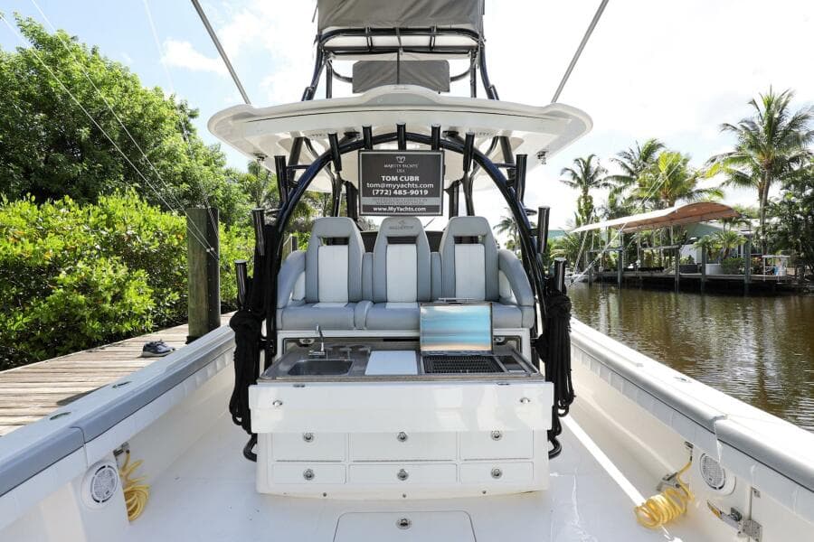 2020 Regulator 41 boat interior with seating and workstation.