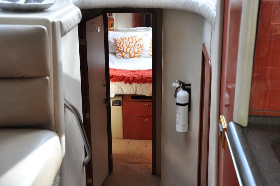 1998 Sea Ray 480 Sedan Bridge
