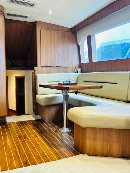1988 Bertram 54'