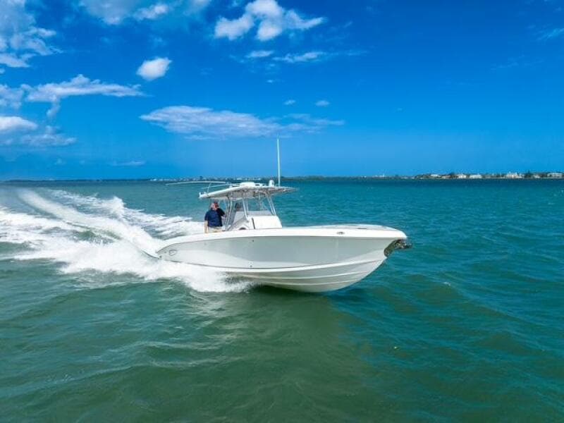 2007 Spectre 37 Center Console
