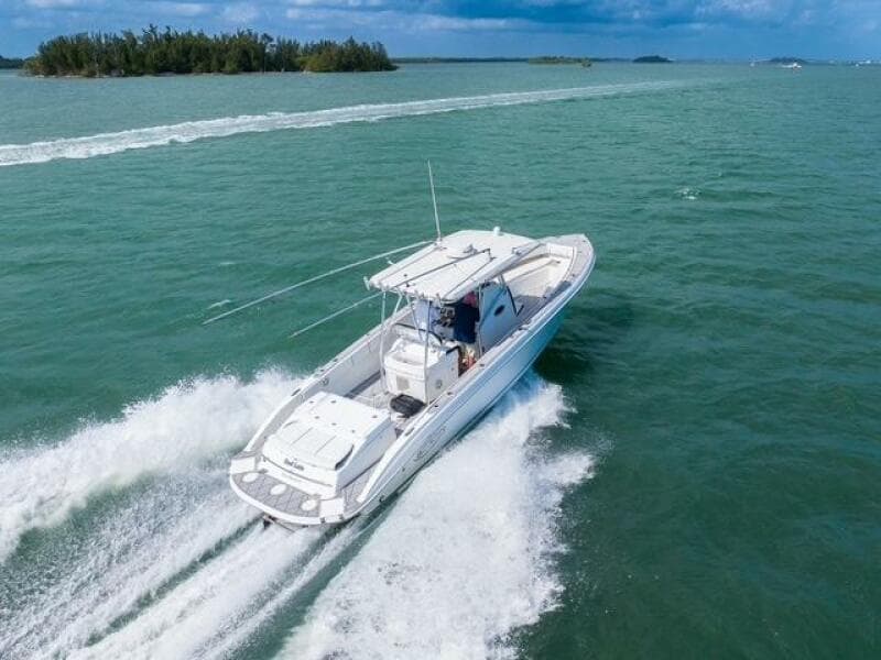 2007 Spectre 37 Center Console
