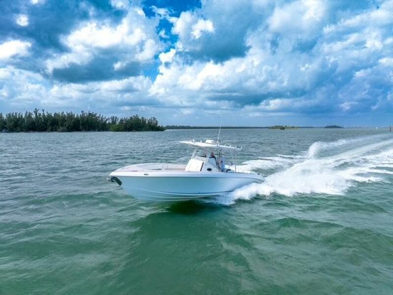 2007 Spectre 37 Center Console