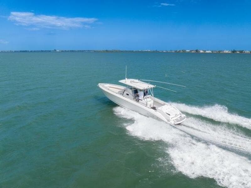 2007 Spectre 37 Center Console