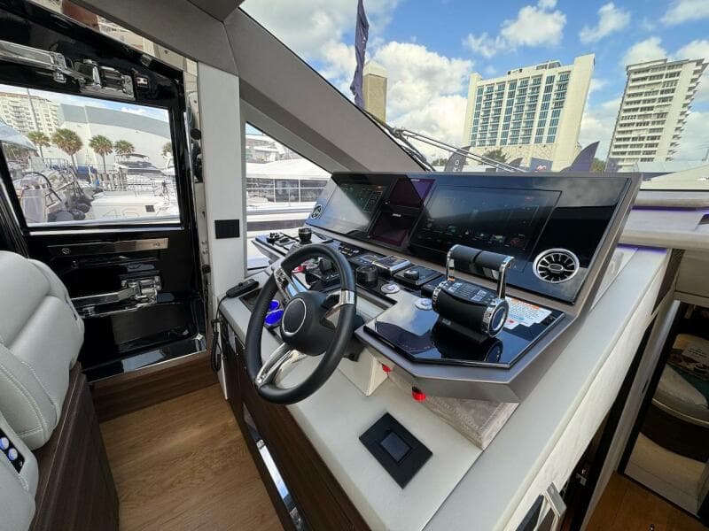 2024 Aicon 66 Vivere