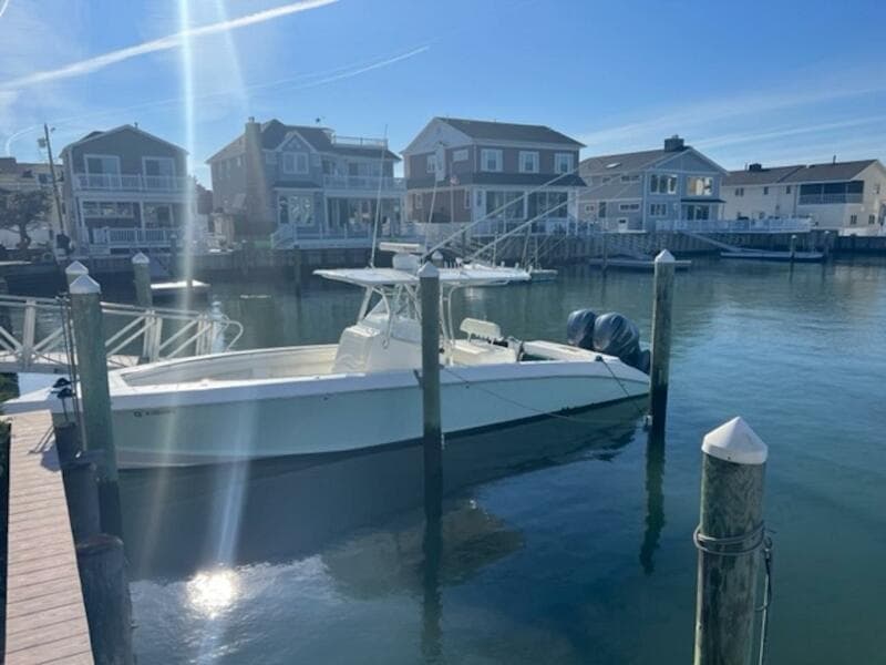 2008 Spectre 34 Center Console
