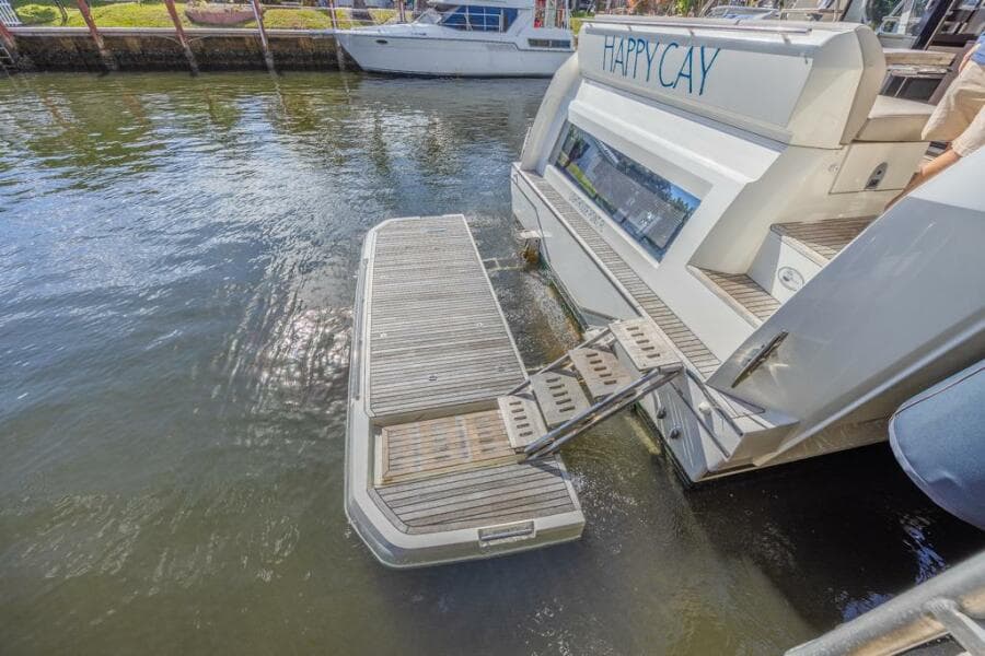 2021 Prestige 520 Flybridge