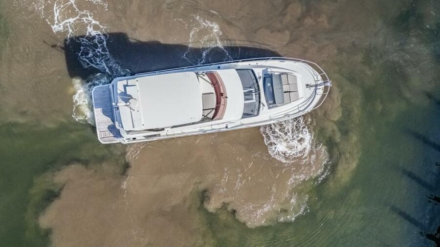 2021 Prestige 520 Flybridge