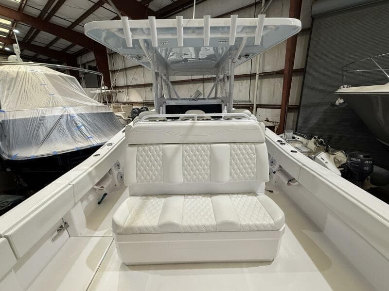 2022 Invincible 39 Open Fisherman Leaning Post Aft Facing Seat
