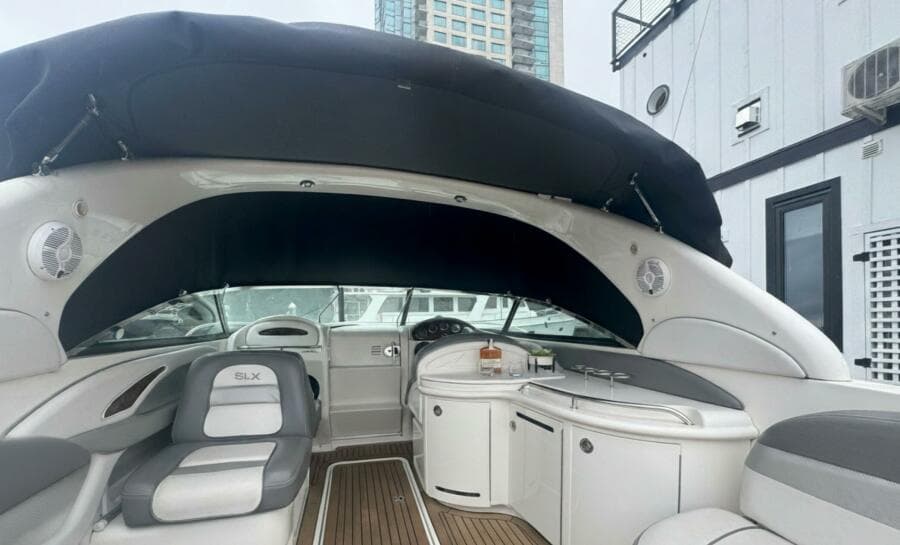 2007 Sea Ray 29SLX with cuddy cabin