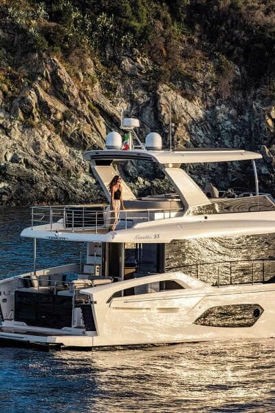 2027 Absolute 53 Navetta