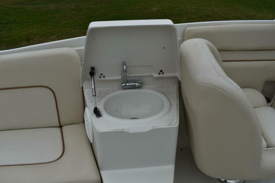 2009 Chris-Craft Corsair 25
