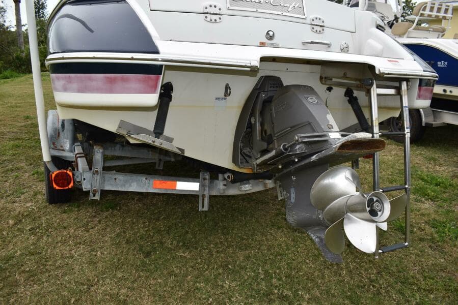2009 Chris-Craft Corsair 25