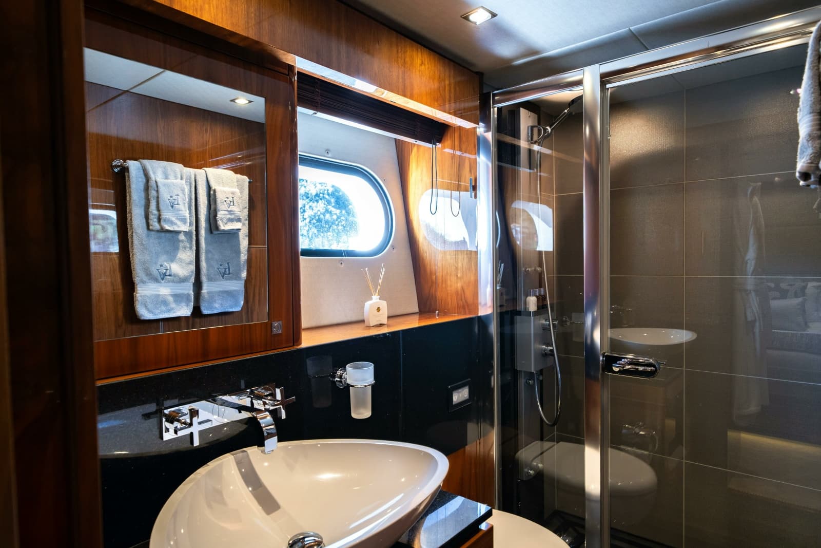 2014 Sunseeker Sunseeker 115 Sport Yacht