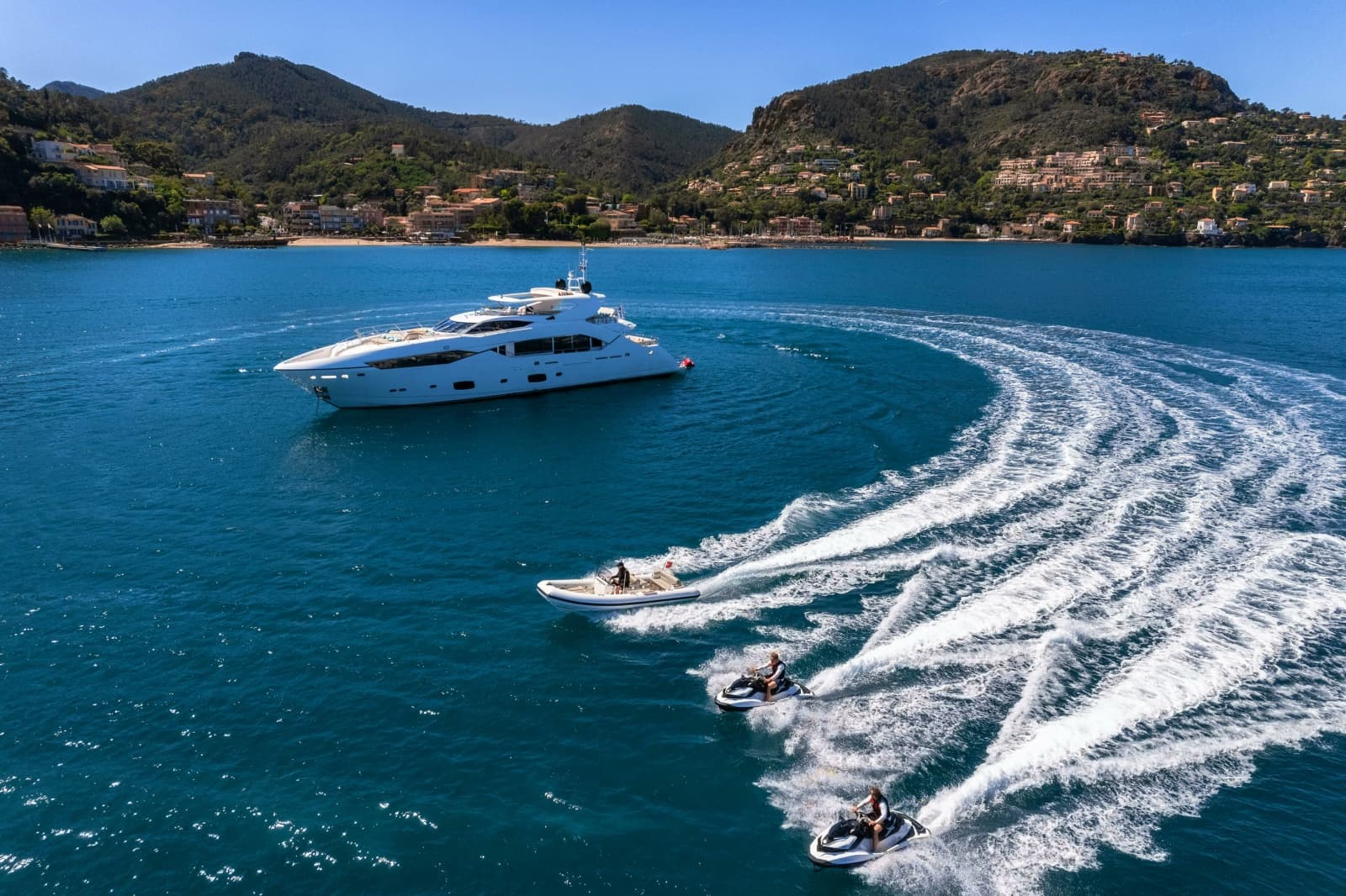 2014 Sunseeker Sunseeker 115 Sport Yacht