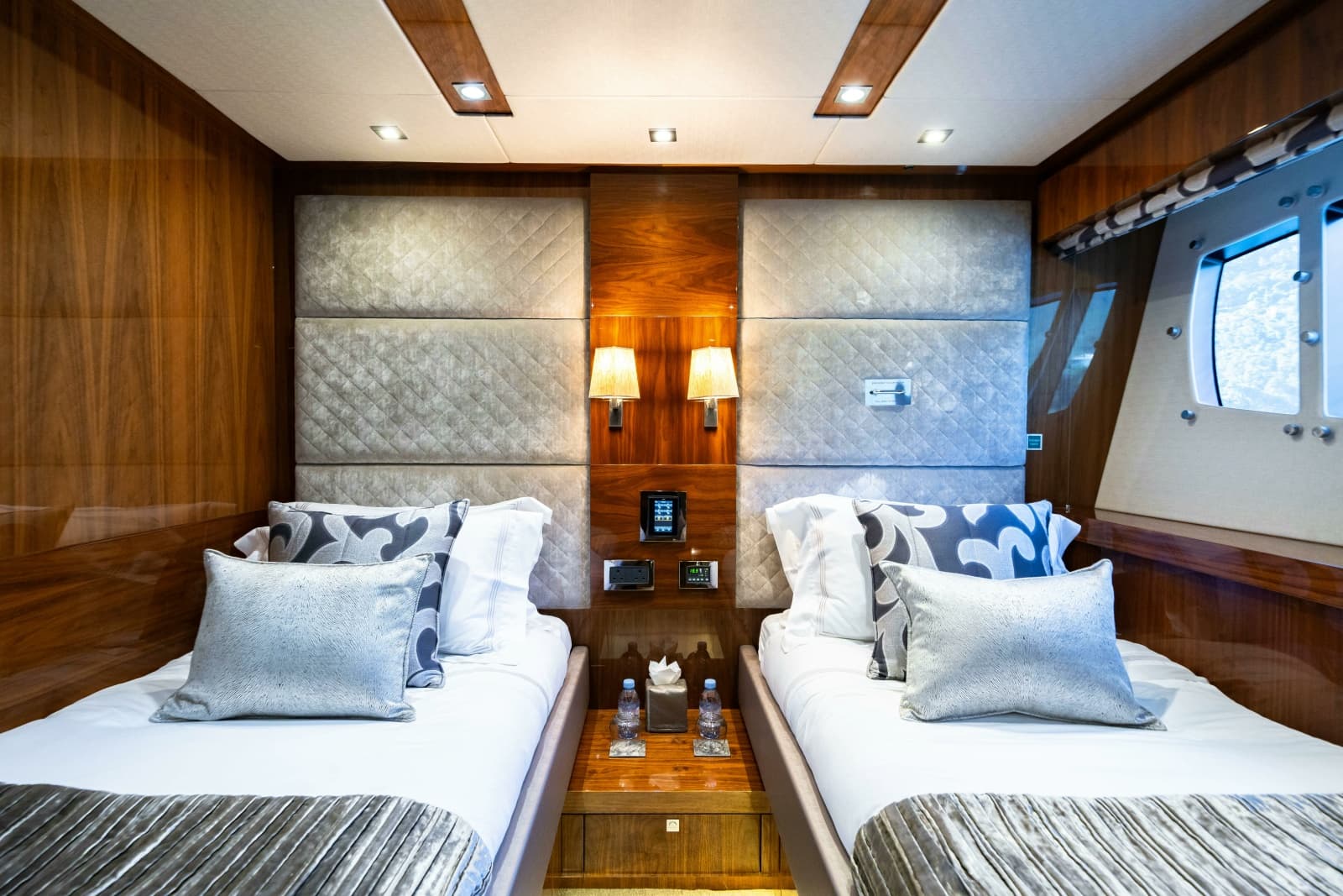 2014 Sunseeker Sunseeker 115 Sport Yacht