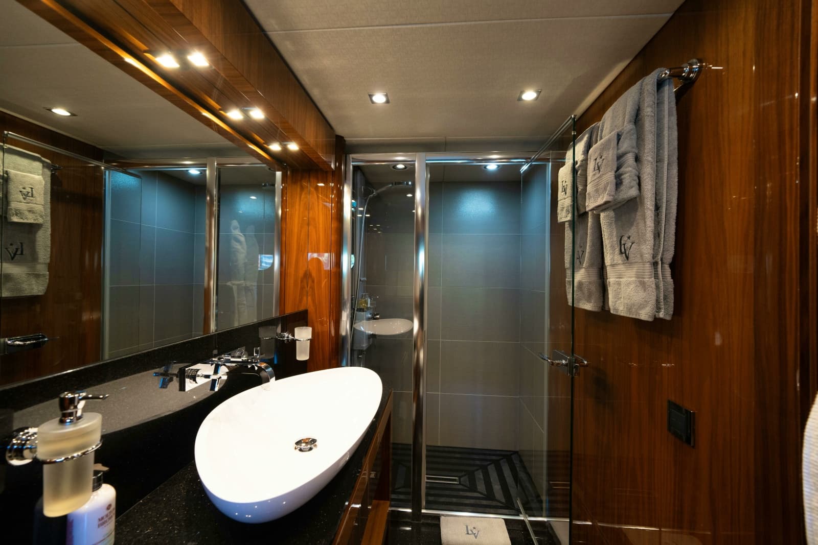 2014 Sunseeker Sunseeker 115 Sport Yacht