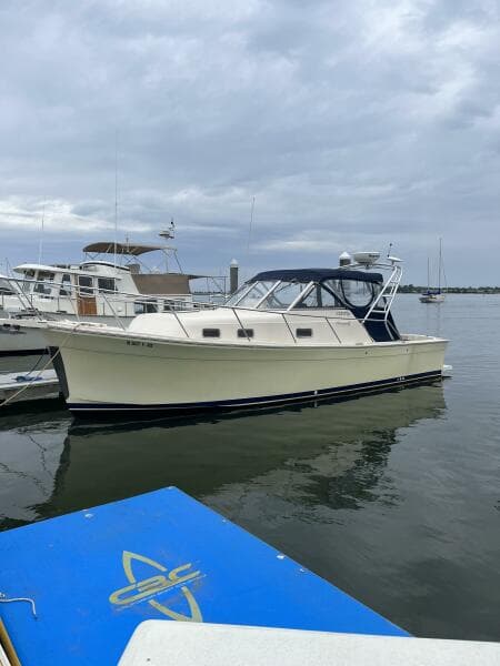 2005 Mainship Pilot