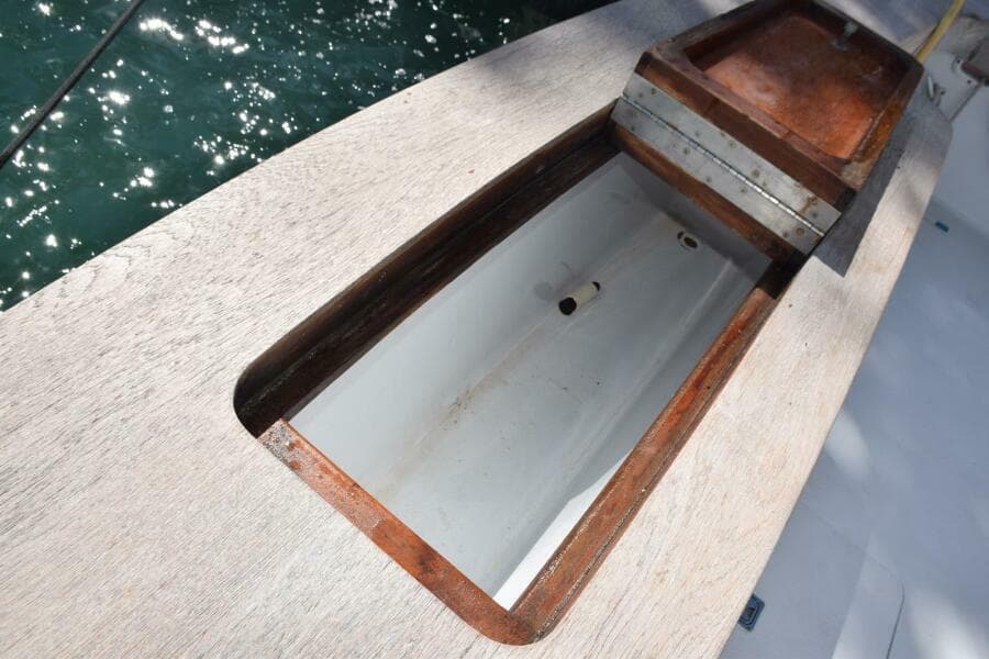 Transom Livewell Or Fishbox