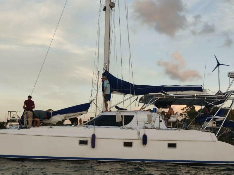 1999 Manta 42