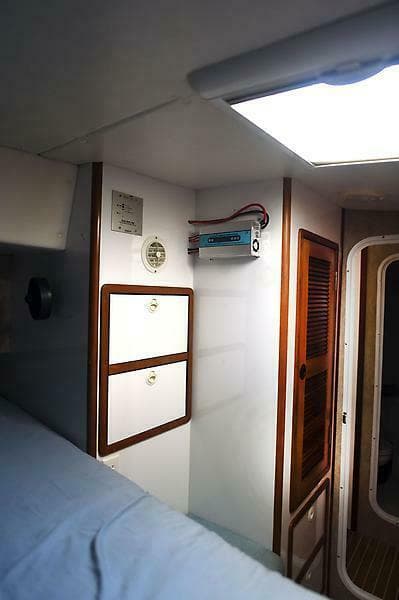 1999 Manta 42