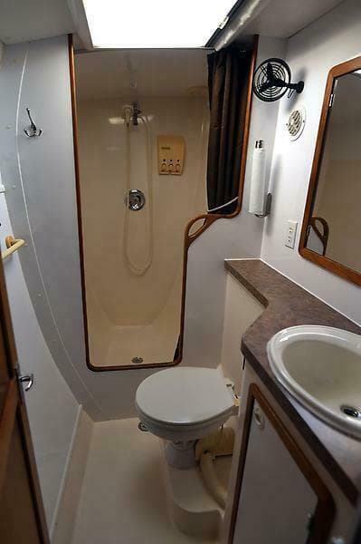 1999 Manta 42
