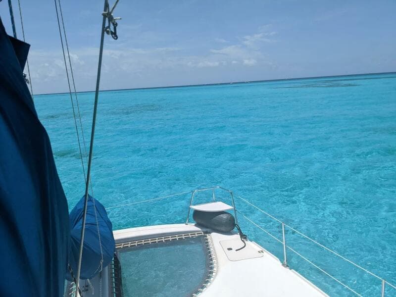 1999 Manta 42