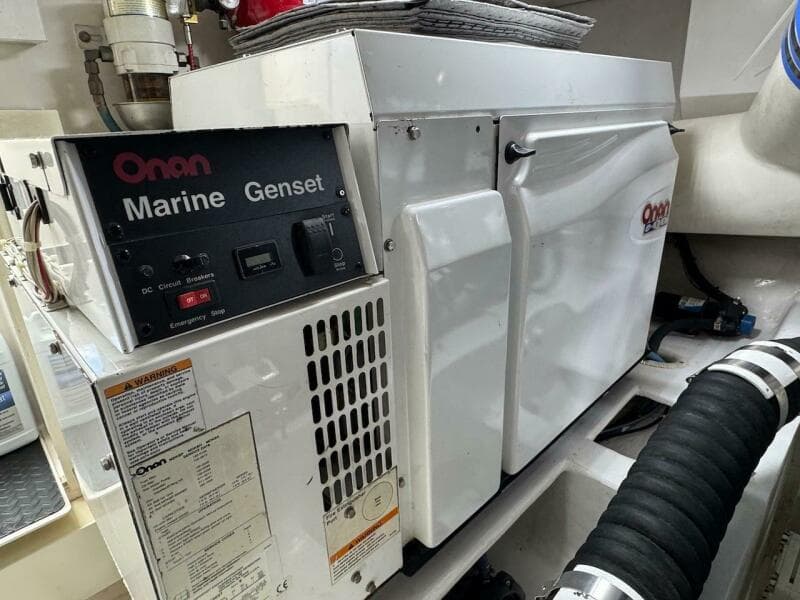 2007 Viking 52 Convertible