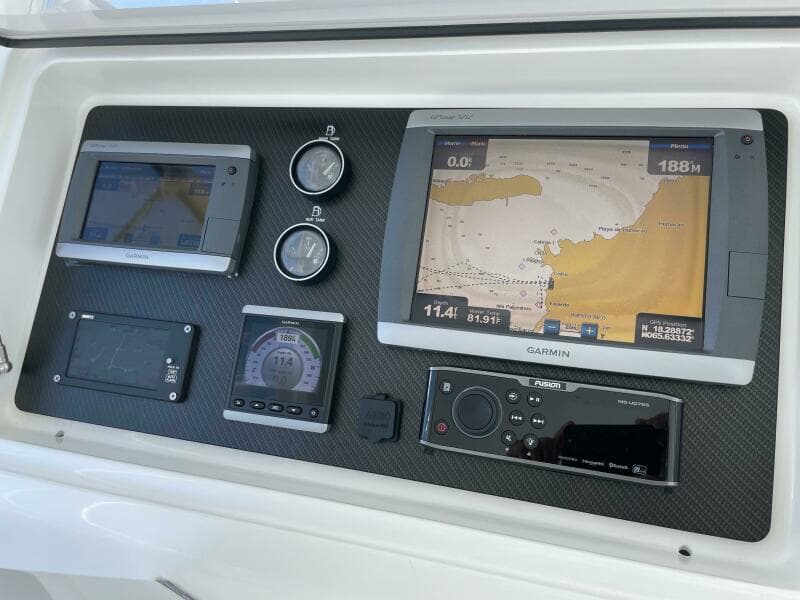 2007 Viking 52 Convertible
