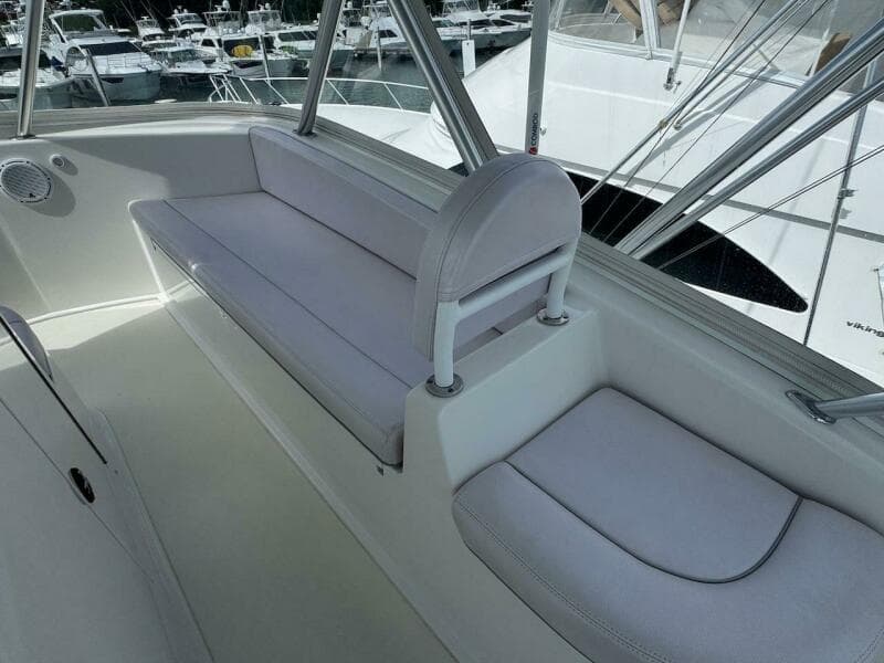 2007 Viking 52 Convertible
