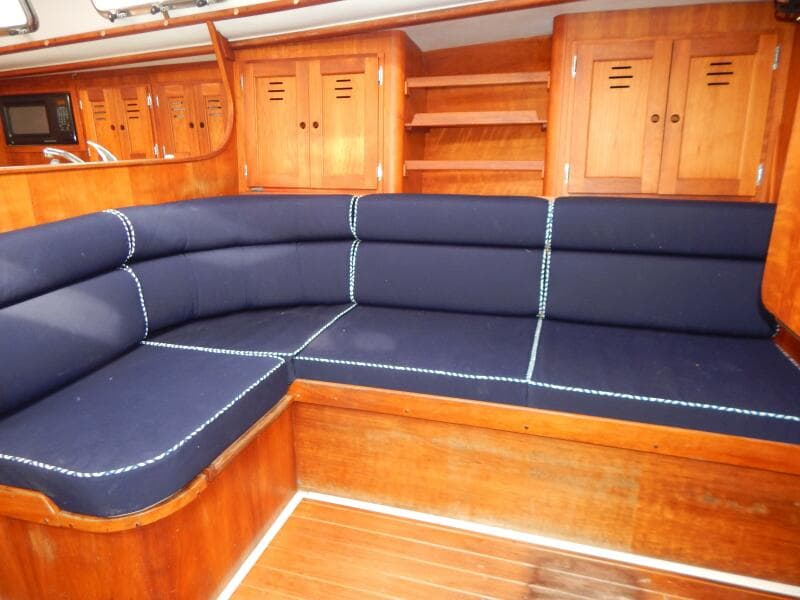 1998 Freedom 40/40