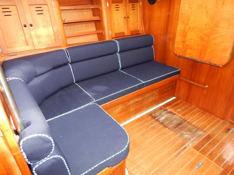 1998 Freedom 40/40