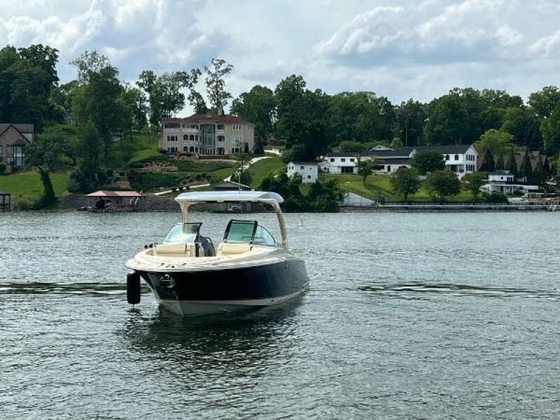 2020 Chris-Craft Launch 31 GT